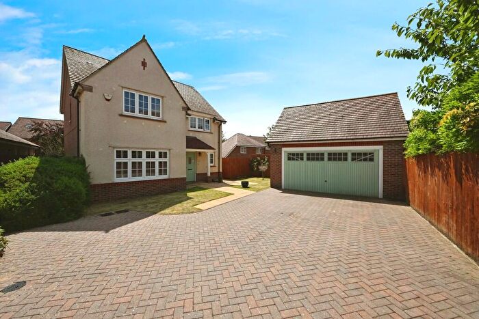 4 Bedroom Detached House For Sale In Sigwels Road, Cawston, Rugby, CV22