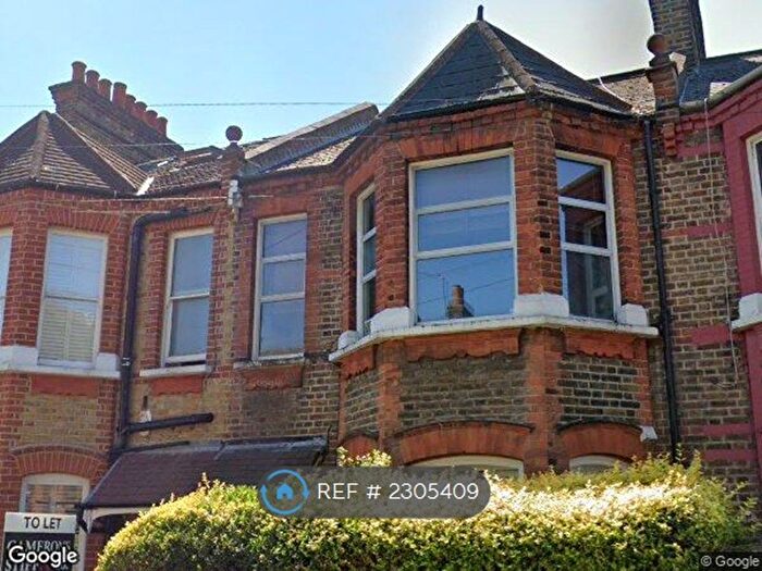 2 Bedroom Flat To Rent In Bathurst Gardens, London, NW10
