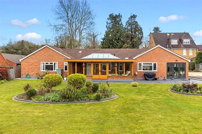 4 Bedroom Bungalow For Sale In East Lane, Watford, Hertfordshire, WD25