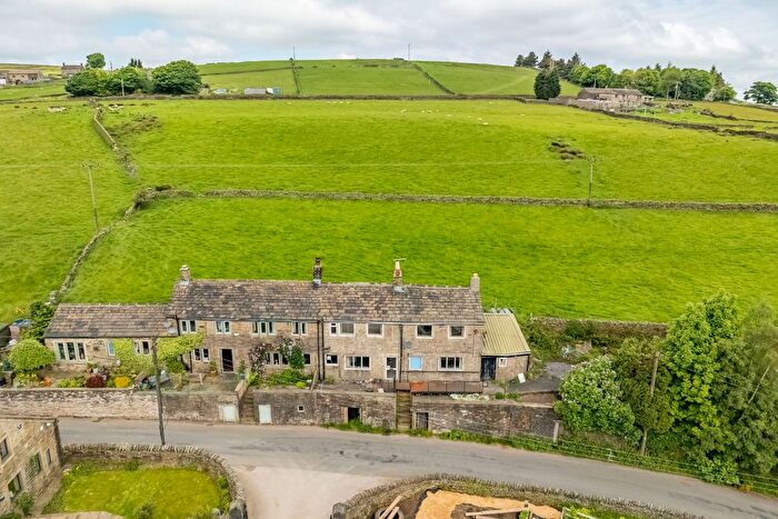 3 Bedroom Semi-Detached House For Sale In Flush House Lane, Holmfirth, HD9