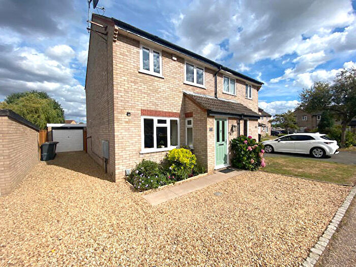3 Bedroom Semi-Detached House For Sale In Sevenacres, Orton Brimbles, Peterborough, Cambridgeshire, PE2