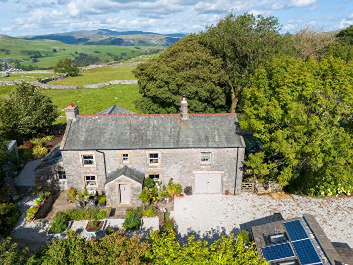 4 Bedroom Detached House For Sale In The Farmhouse, Upper Winskill, Settle, BD24