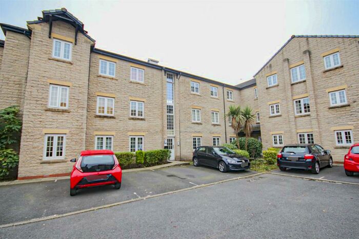 2 Bedroom Apartment To Rent In Langwood Court, Haslingden, Rossendale, BB4