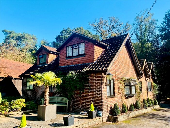 2 Bedroom Detached House To Rent In Chilworth Road, Chilworth, Southampton, Hampshire, SO16