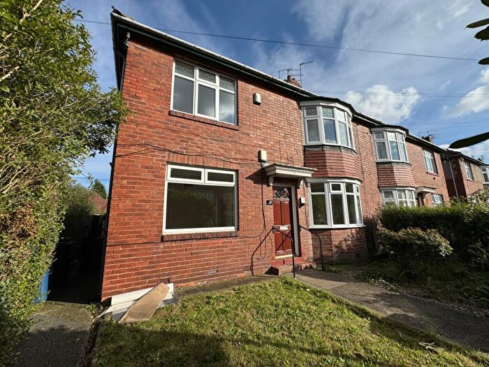 2 Bedroom Flat To Rent In Linthorpe Road, Gosforth, Newcastle Upon Tyne, Tyne And Wear, NE3