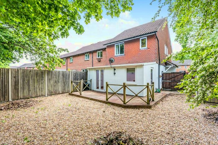 2 Bedroom Terraced House To Rent In Torridge Gardens, West End, SO18