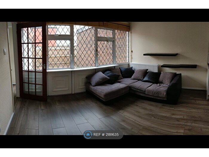 4 Bedroom Terraced House To Rent In Farnham Gardens, London, SW20