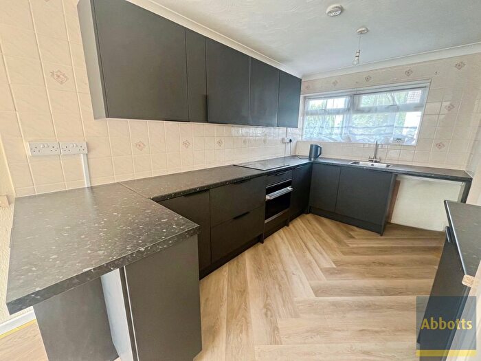 3 Bedroom Property To Rent In Nether Priors, Basildon, SS14