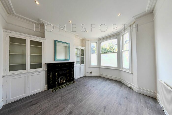 2 Bedroom Flat To Rent In Leighton Gardens, Kensal Rise, NW10