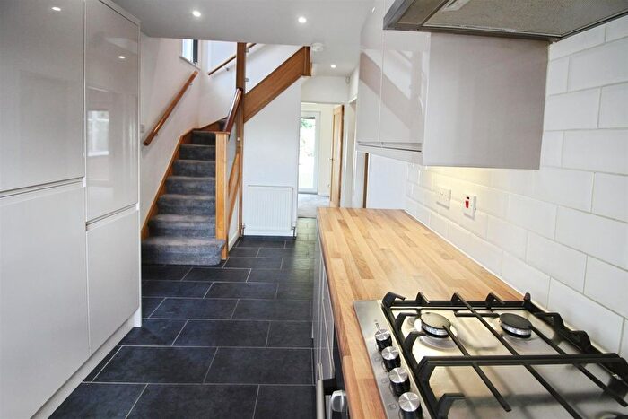 3 Bedroom Semi-Detached Bungalow To Rent In Holmsley Garth, Woodlesford, Leeds, LS26