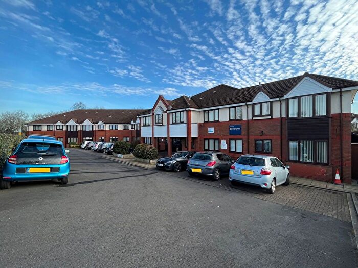 2 Bedroom Flat For Sale In Stafford Moreton Way, Maghull, L31