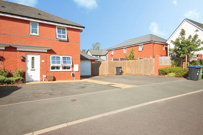 3 Bedroom Semi Detached House For Sale In Horton Drive, Upper Lighthorne, Leamington Spa, Warwickshire, CV33