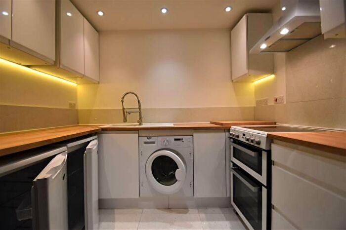 1 Bedroom Bungalow To Rent In Longridge Avenue, BN2