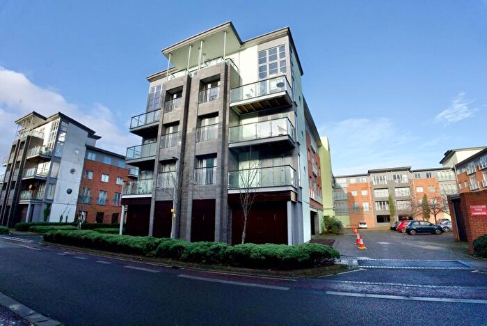 2 Bedroom Apartment For Sale In Colombo Square, Worsdell Drive, Gateshead, NE8