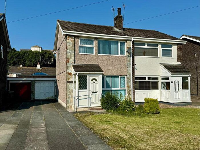 3 Bedroom Semi-Detached House For Sale In Garreglwyd Park, Holyhead, LL65
