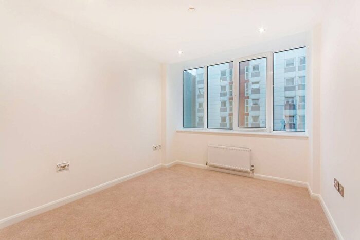 1 Bedroom Flat To Rent In Lansdowne Road, Croydon, CR0