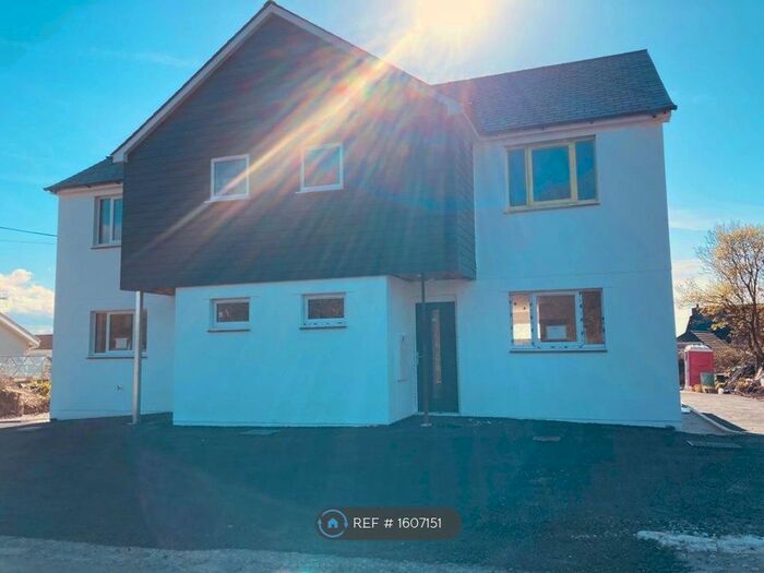 3 Bedroom Semi-Detached House To Rent In Dingles Field, Higher Fraddon, TR9