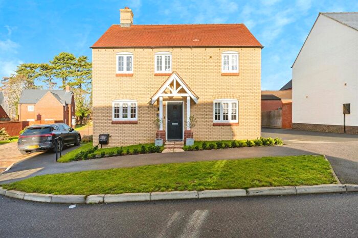 3 Bedroom Detached House For Sale In Hexham Street, Towcester, NN12