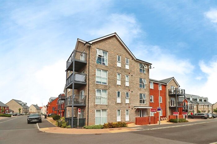 2 Bedroom Flat For Sale In Harebell Road, Emersons Green, Bristol, BS16
