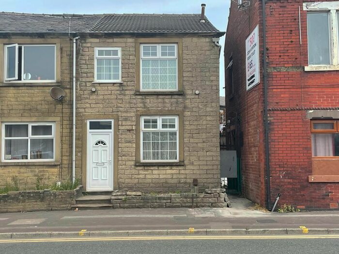 3 Bedroom End Of Terrace House To Rent In Milnrow Road, Rochdale, OL16