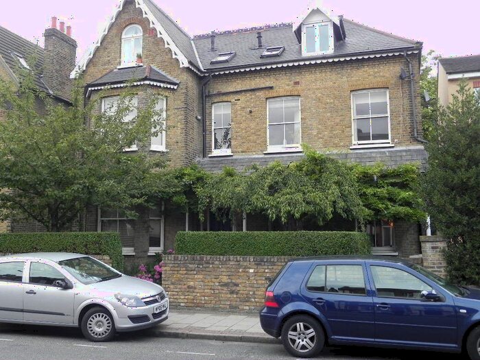 1 Bedroom Flat To Rent In Longley Road, Tooting, London, SW17