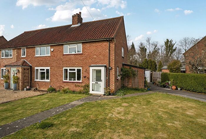 2 Bedroom Semi-Detached House For Sale In Southdene, Halstead, Sevenoaks, Kent, TN14