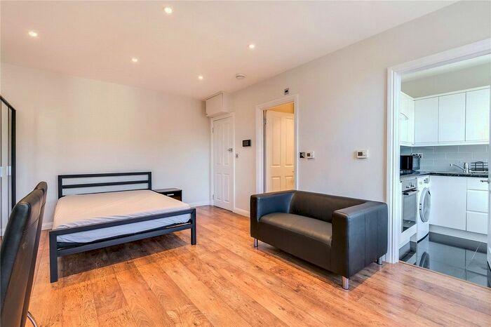 Studio To Rent In Warwick Road, Earls Court, SW5