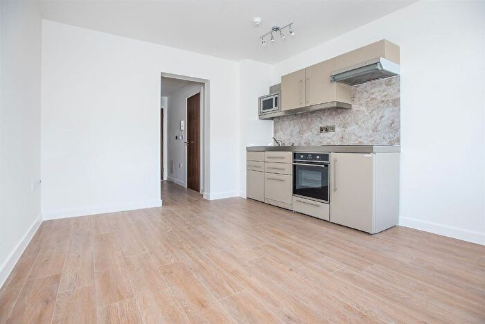 1 Bedroom Flat To Rent In Platform Road, Southampton, SO14