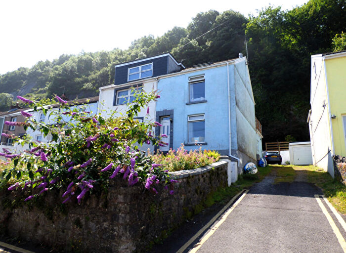 2 Bedroom Semi-Detached House For Sale In Clifton Terrace Mumbles Swansea, SA3