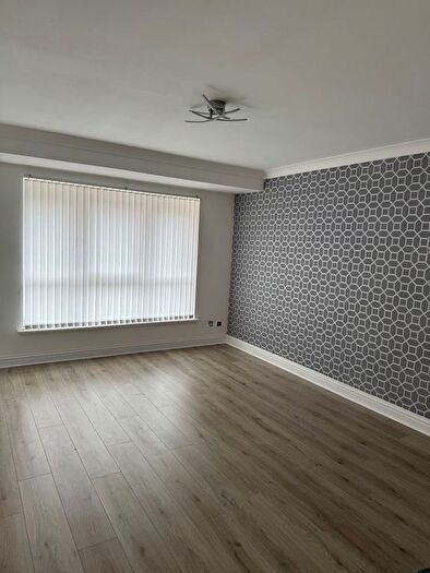 2 Bedroom Flat To Rent In Roxburgh Street, Greenock, PA15