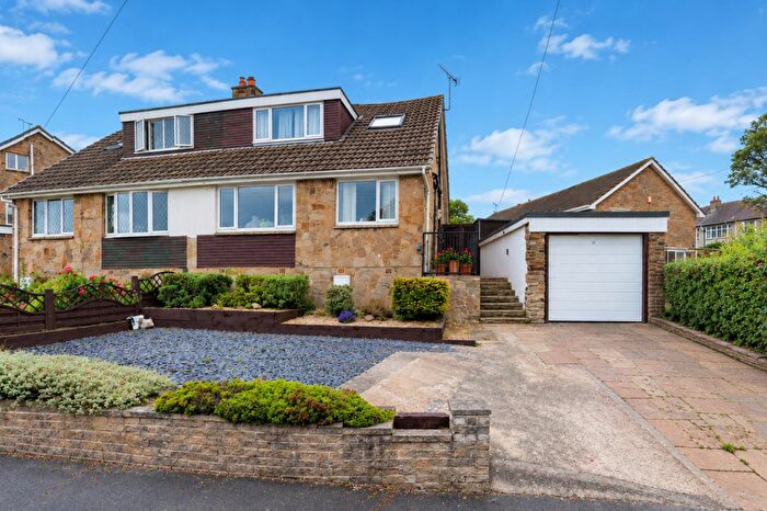 3 Bedroom Semi-Detached Bungalow For Sale In Shannon Road, Rastrick, Brighouse, HD6