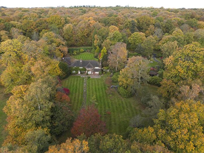 5 Bedroom Detached House For Sale In Ringshall Road, Ringshall, Berkhamsted, HP4