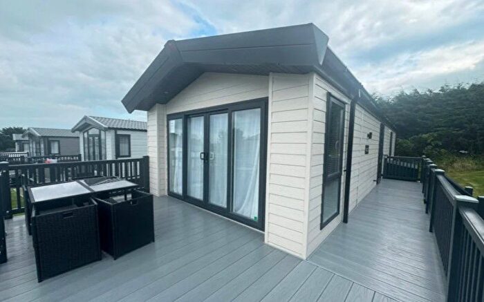 2 Bedroom Lodge For Sale In Padstow, PL28
