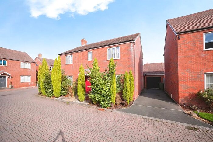 4 Bedroom Detached House For Sale In Meadow Park, Hereford, HR1