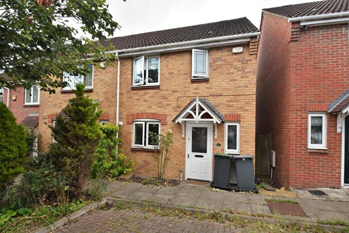 3 Bedroom End Of Terrace House To Rent In Merlin Close, Waterlooville, Hampshire, PO8