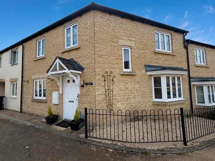 3 Bedroom Terraced House For Sale In Blackthorn Mews, Carterton, Oxfordshire, OX18