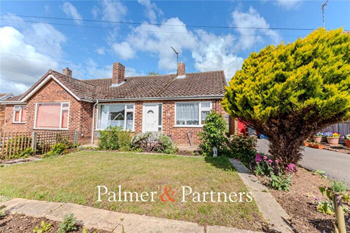 2 Bedroom Bungalow For Sale In Colneys Close, Sudbury, Suffolk, CO10