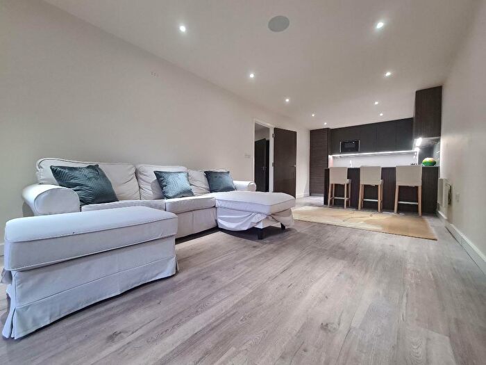 1 Bedroom Flat To Rent In Aerodrome Road, Beaufort Park, London, NW9