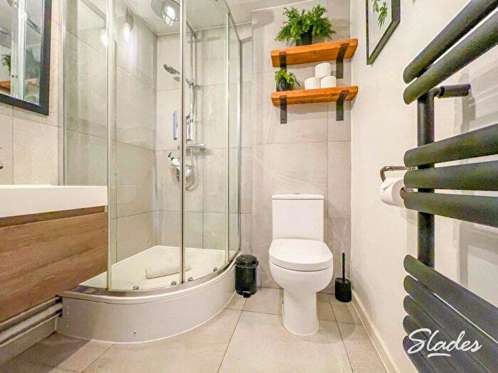 2 Bedroom Apartment To Rent In Boscombe Spa Road, Boscombe Spa, Bournemouth, BH5