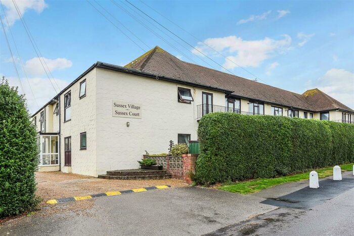 1 Bedroom Flat To Rent In Sussex Village, Elmer, PO22