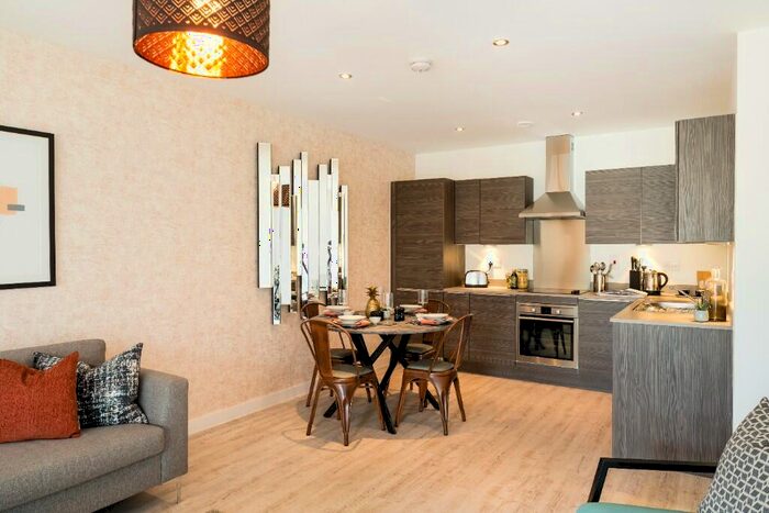 1 Bedroom Flat To Rent In Sopwith Avenue, London, E17