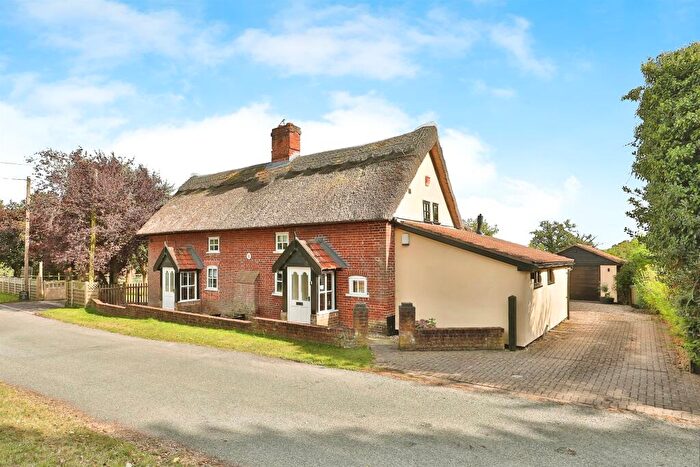 4 Bedroom Detached House For Sale In Hallfield Road, Thompson, Thetford, IP24