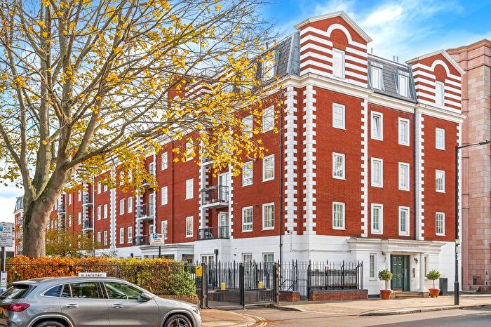 2 Bedroom Flat For Sale In Harewood Avenue, Marylebone, London, NW1
