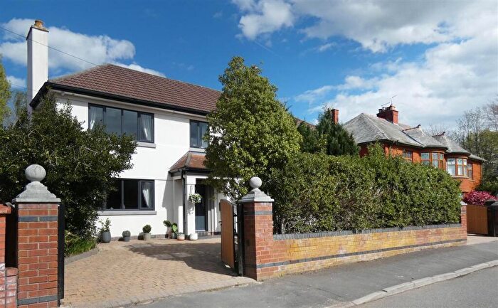 5 Bedroom Detached House For Sale In Park Road, Prescot, Liverpool, L34