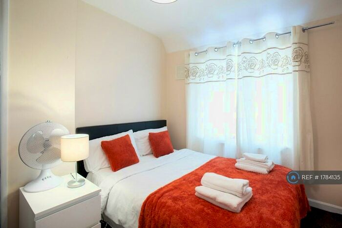 2 Bedroom Terraced House To Rent In Sheppey Road, Dagenham, RM9