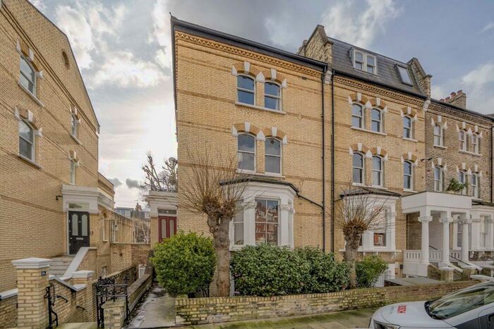 1 Bedroom Flat To Rent In Edith Road, London, W14