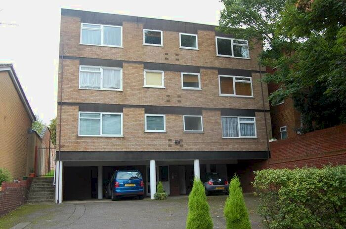 1 Bedroom Flat To Rent In Gregories Close, Wardown Park, Luton, LU3