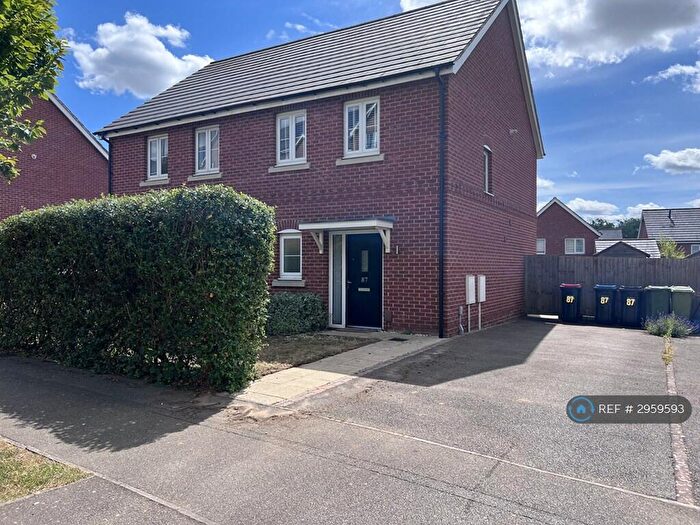 2 Bedroom Semi-Detached House To Rent In Rowditch Furlong, Milton Keynes, MK14