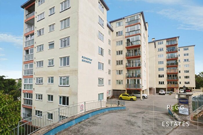 2 Bedroom Flat For Sale In Ridgeway Heights, Ridgeway Road, Torquay, TQ1