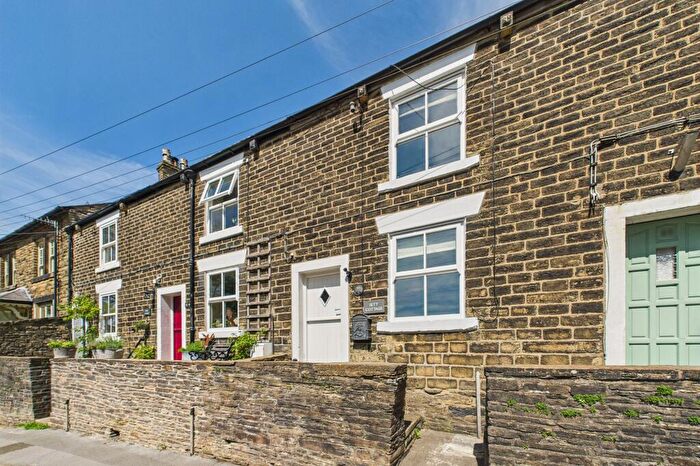 2 Bedroom Terraced House For Sale In Kinder Road, Hayfield, SK22